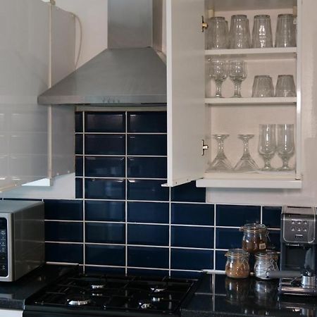 Milton Keynes Luxury Short Stay House With Wifi And Free Parking Wolverton  المظهر الخارجي الصورة